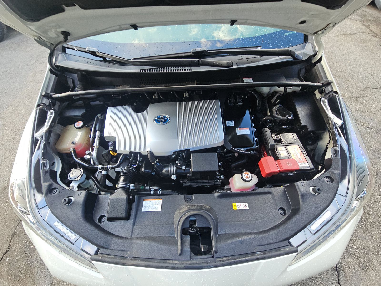 2019 Toyota Prius L Eco FWD