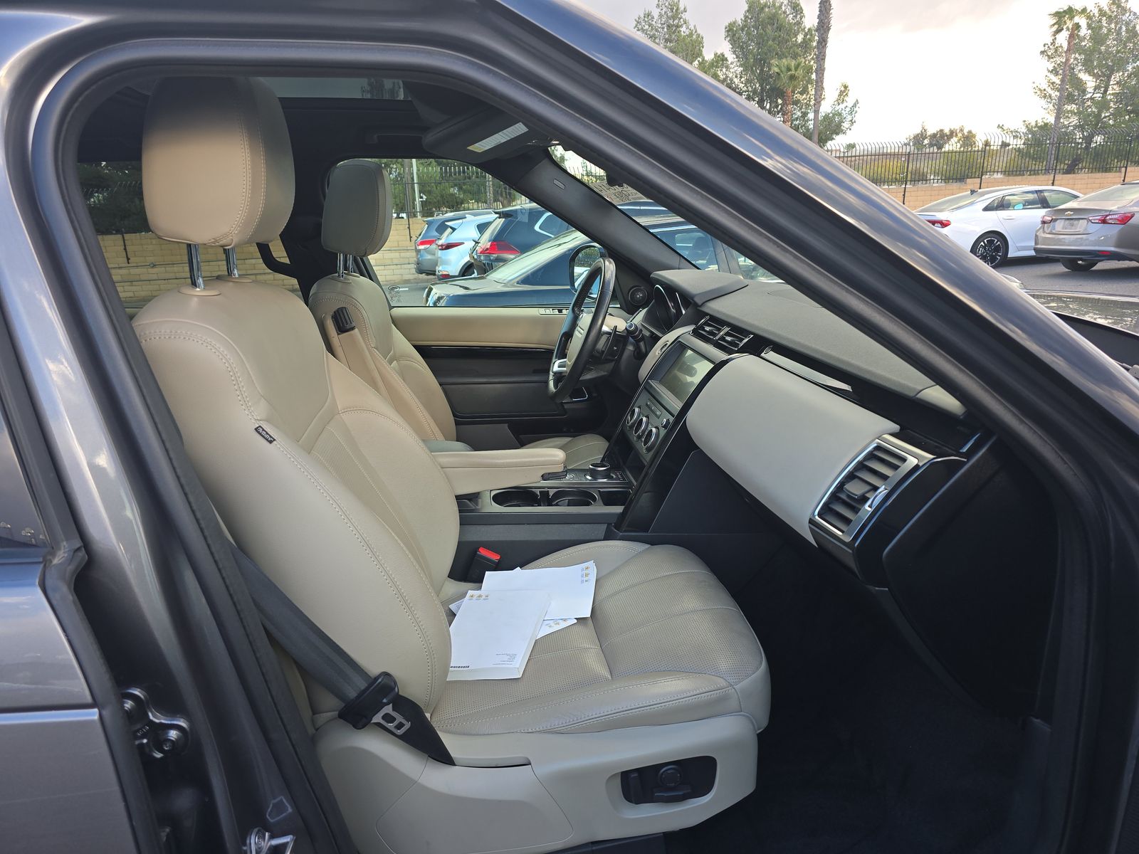 2019 Land Rover Discovery SE AWD