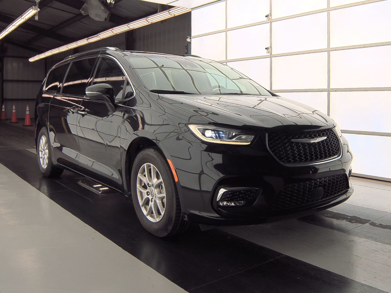 2021 Chrysler Pacifica Touring L FWD