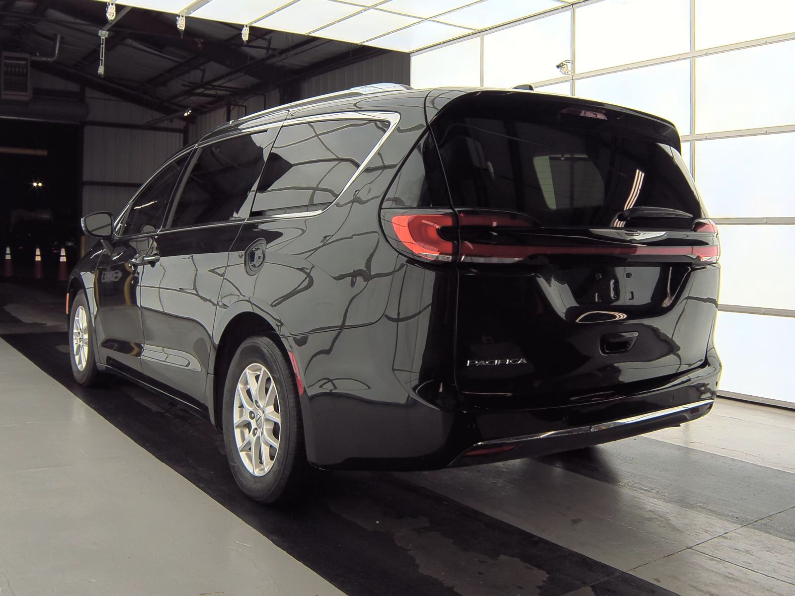 2021 Chrysler Pacifica Touring L FWD