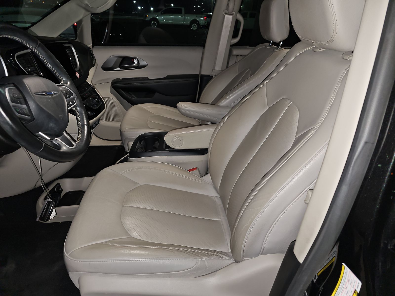 2021 Chrysler Pacifica Touring L FWD