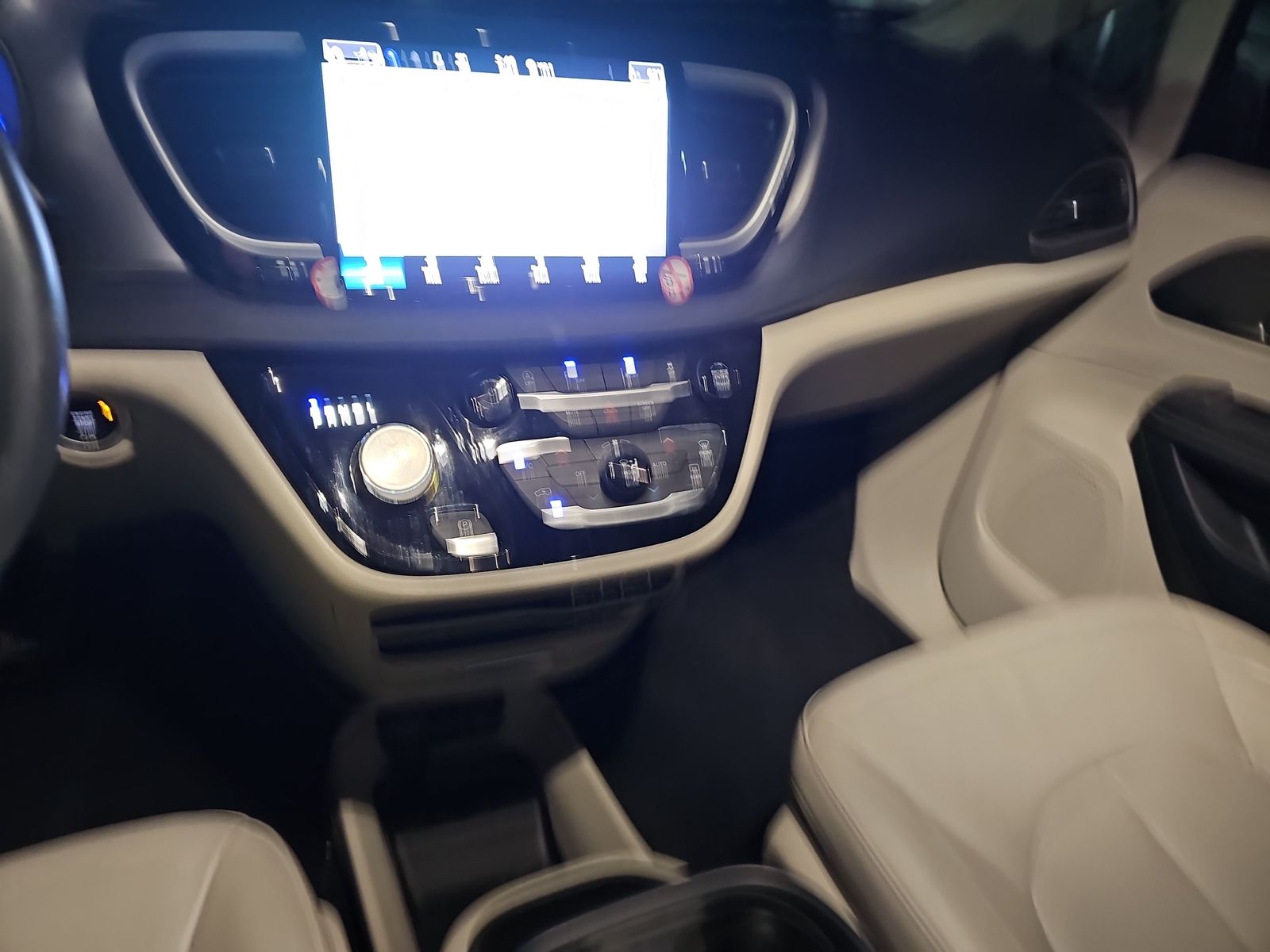 2021 Chrysler Pacifica Touring L FWD