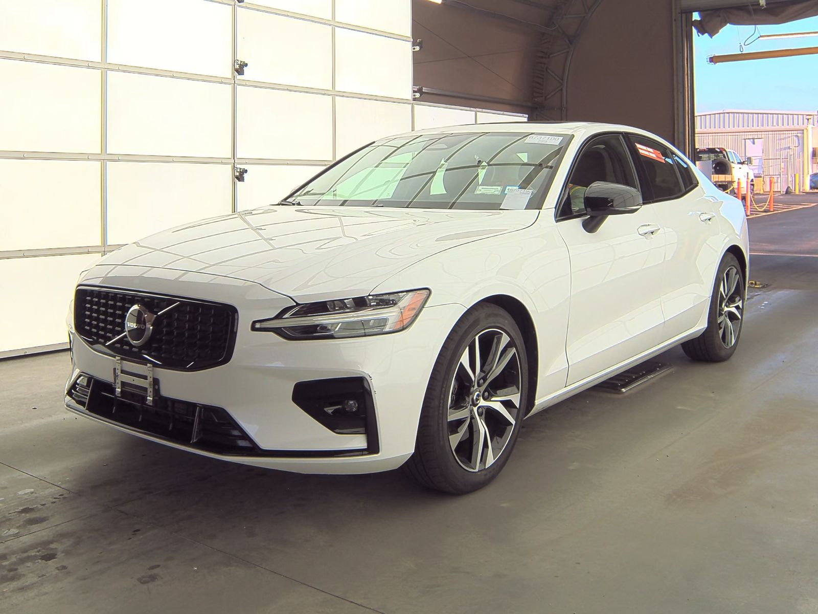 2024 Volvo S60 B5 Core FWD