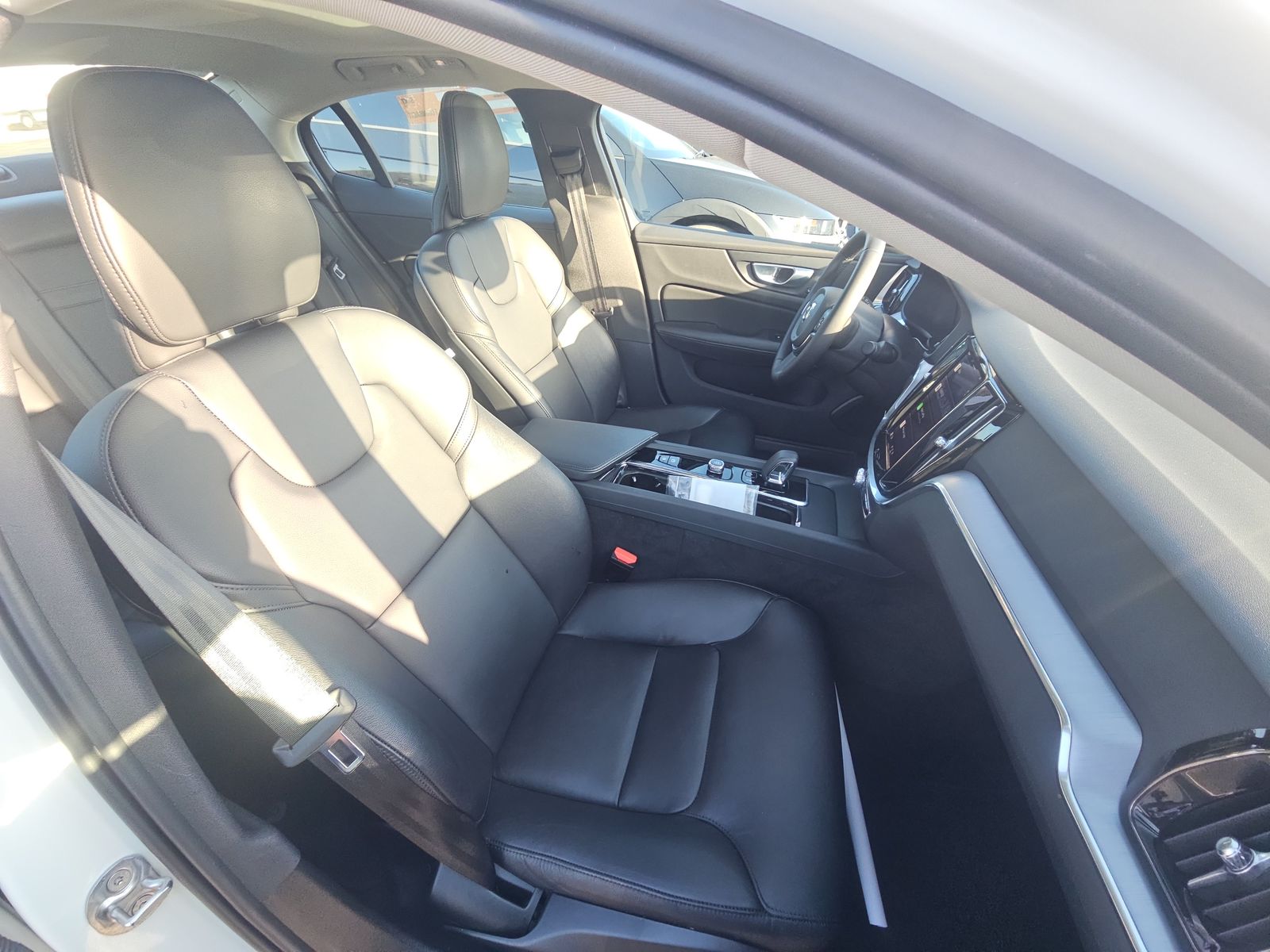 2024 Volvo S60 B5 Core FWD