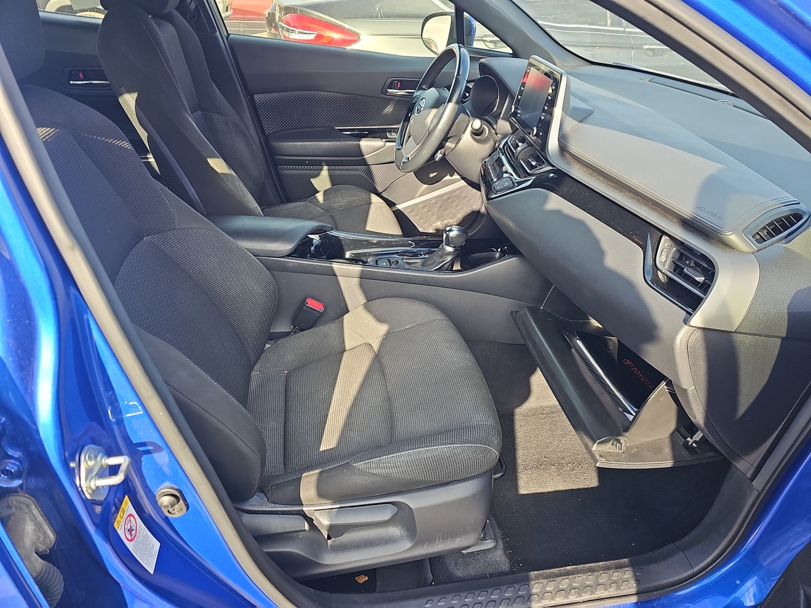2019 Toyota C-HR XLE FWD