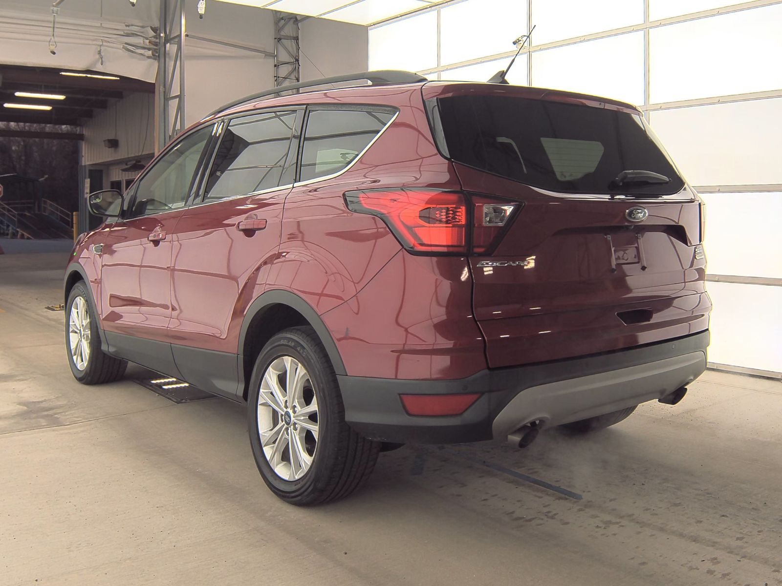 2019 Ford Escape SEL FWD