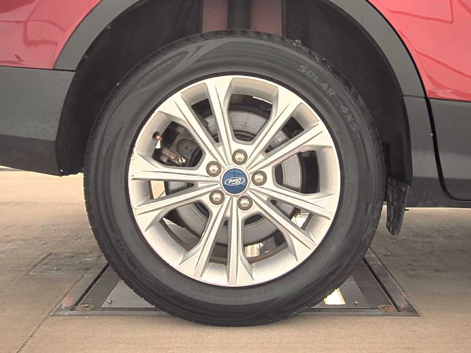 2019 Ford Escape SEL FWD