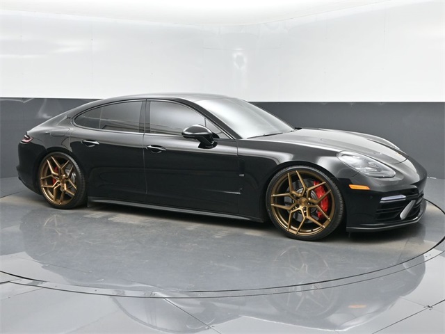 2017 Porsche Panamera Turbo