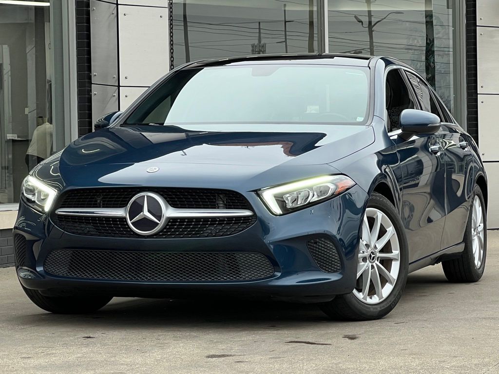2021 Mercedes-Benz A 220