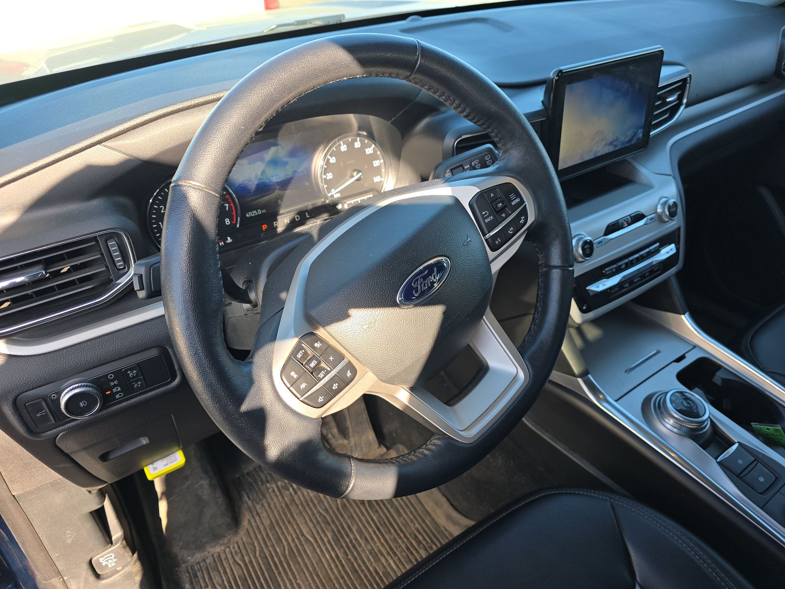 2022 Ford Explorer XLT AWD