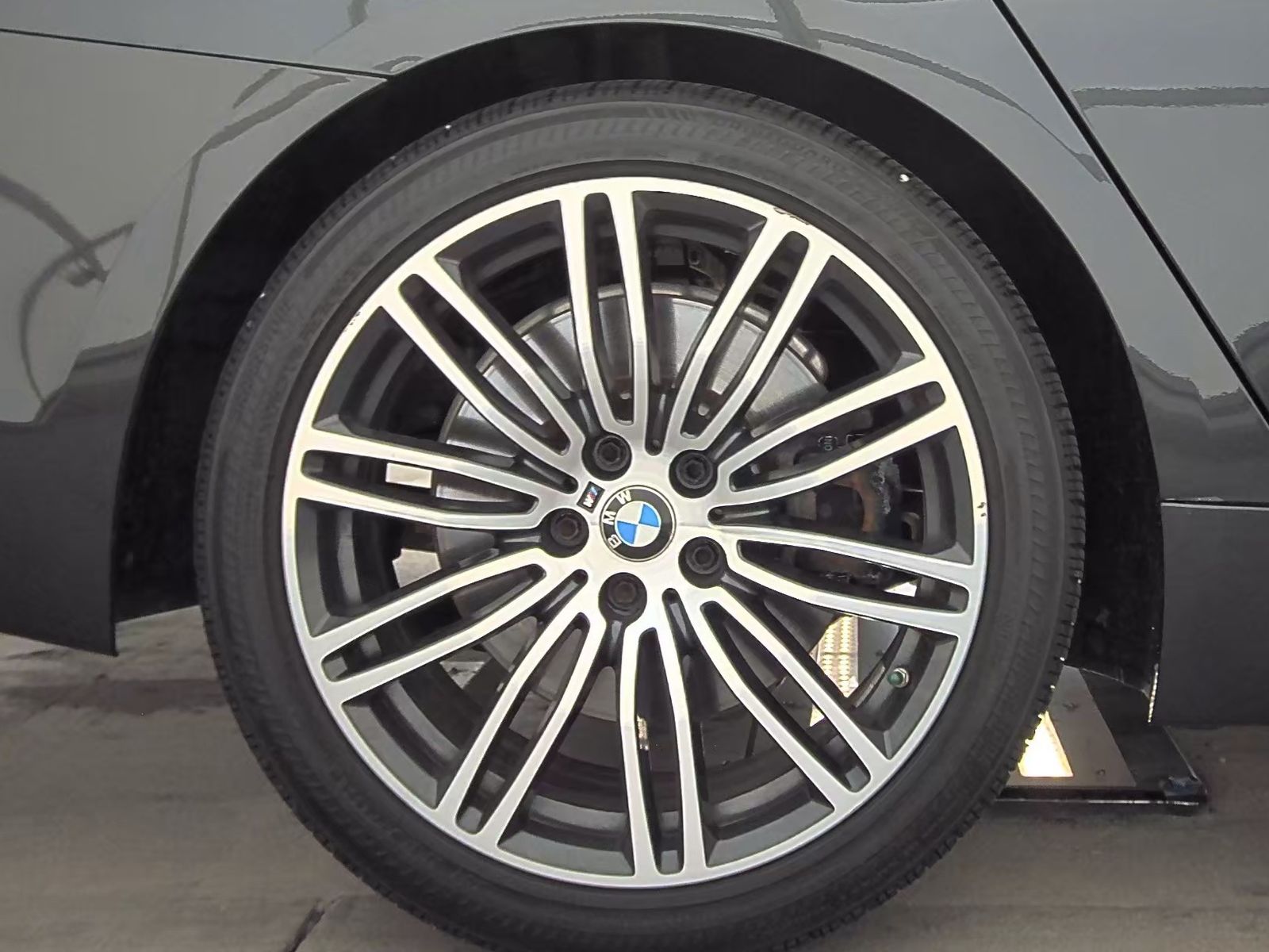 2017 BMW 5 Series 540i xDrive AWD