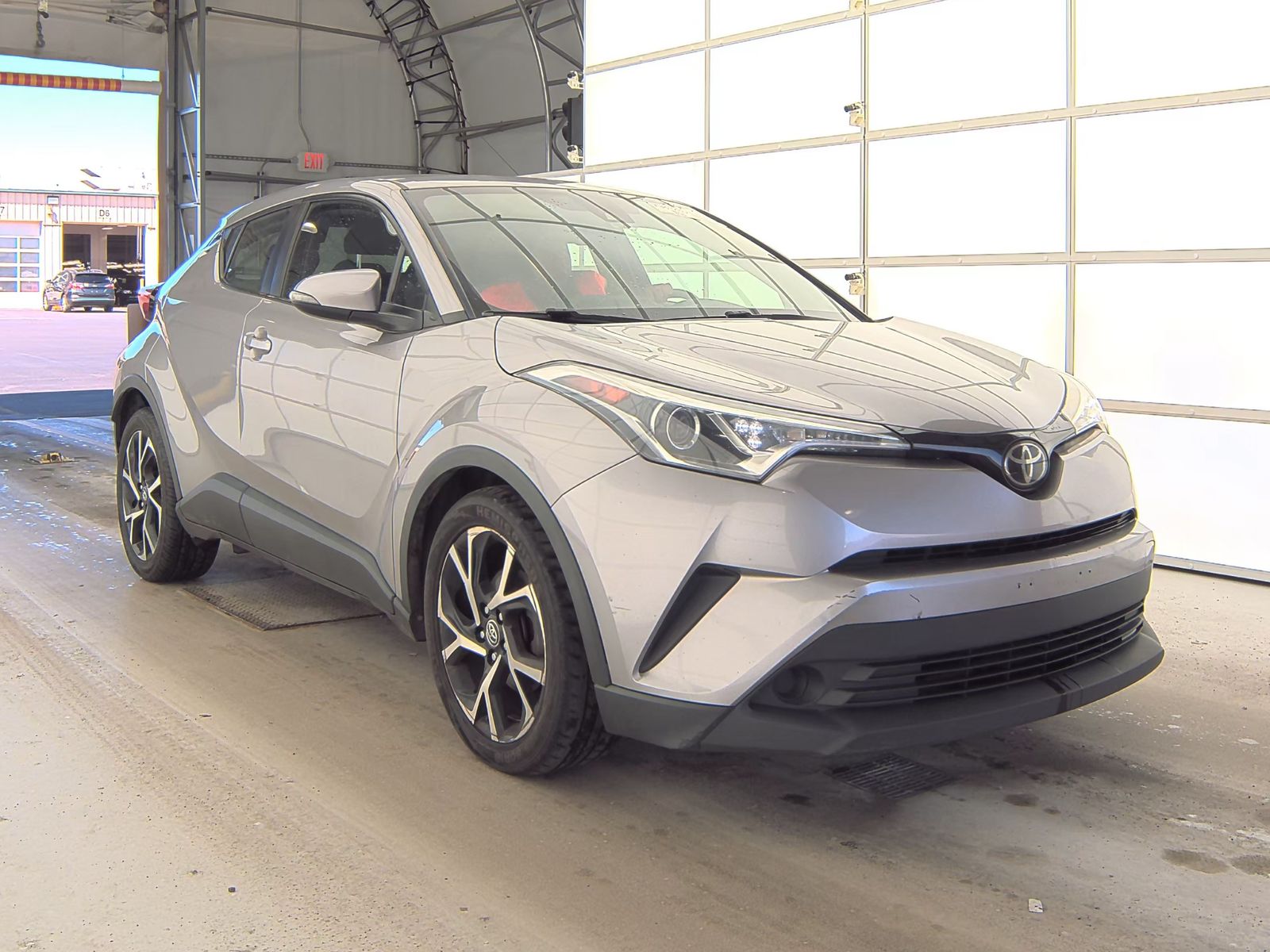 2018 Toyota C-HR XLE FWD