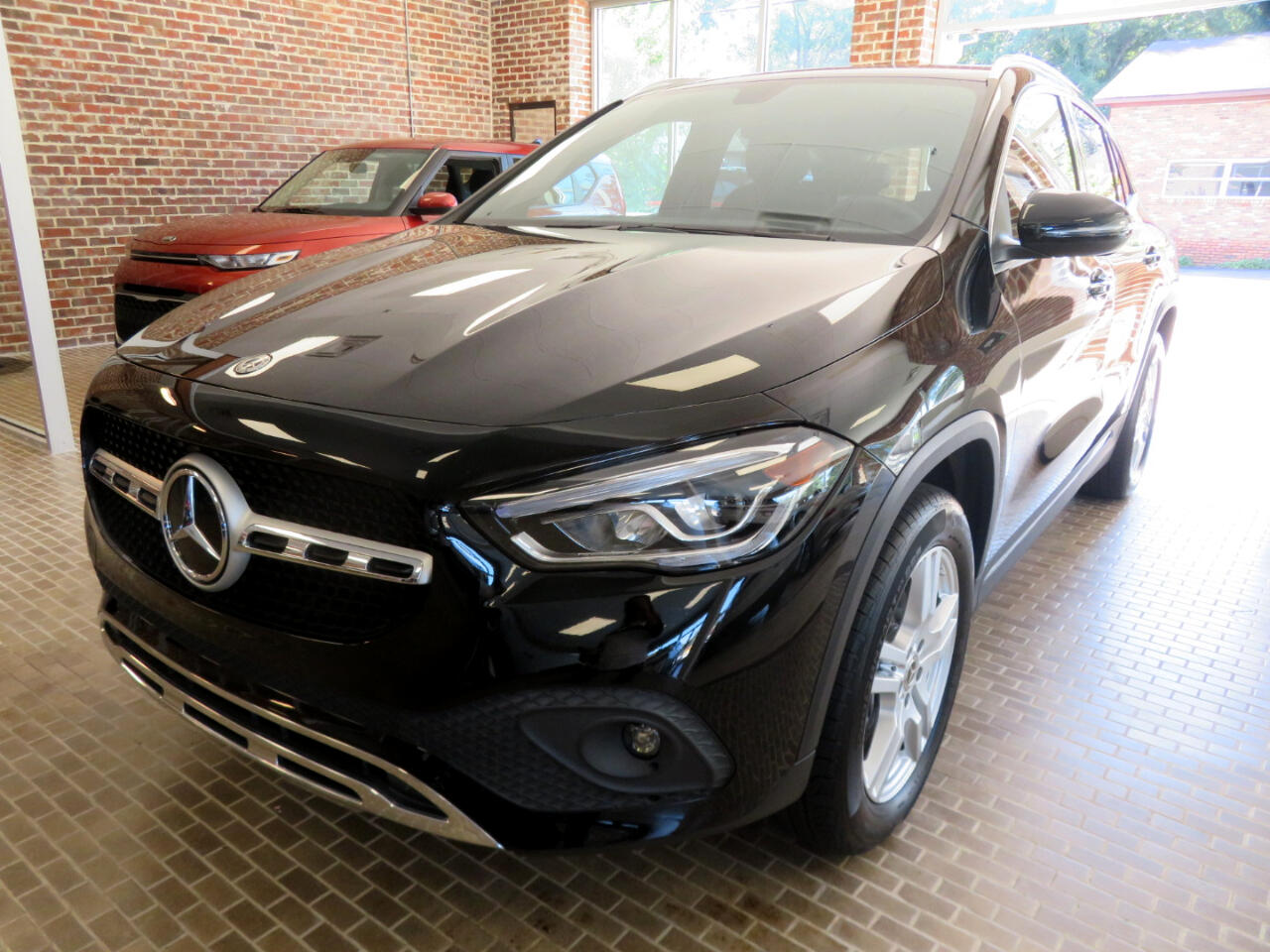 2023 Mercedes-Benz GLA 250