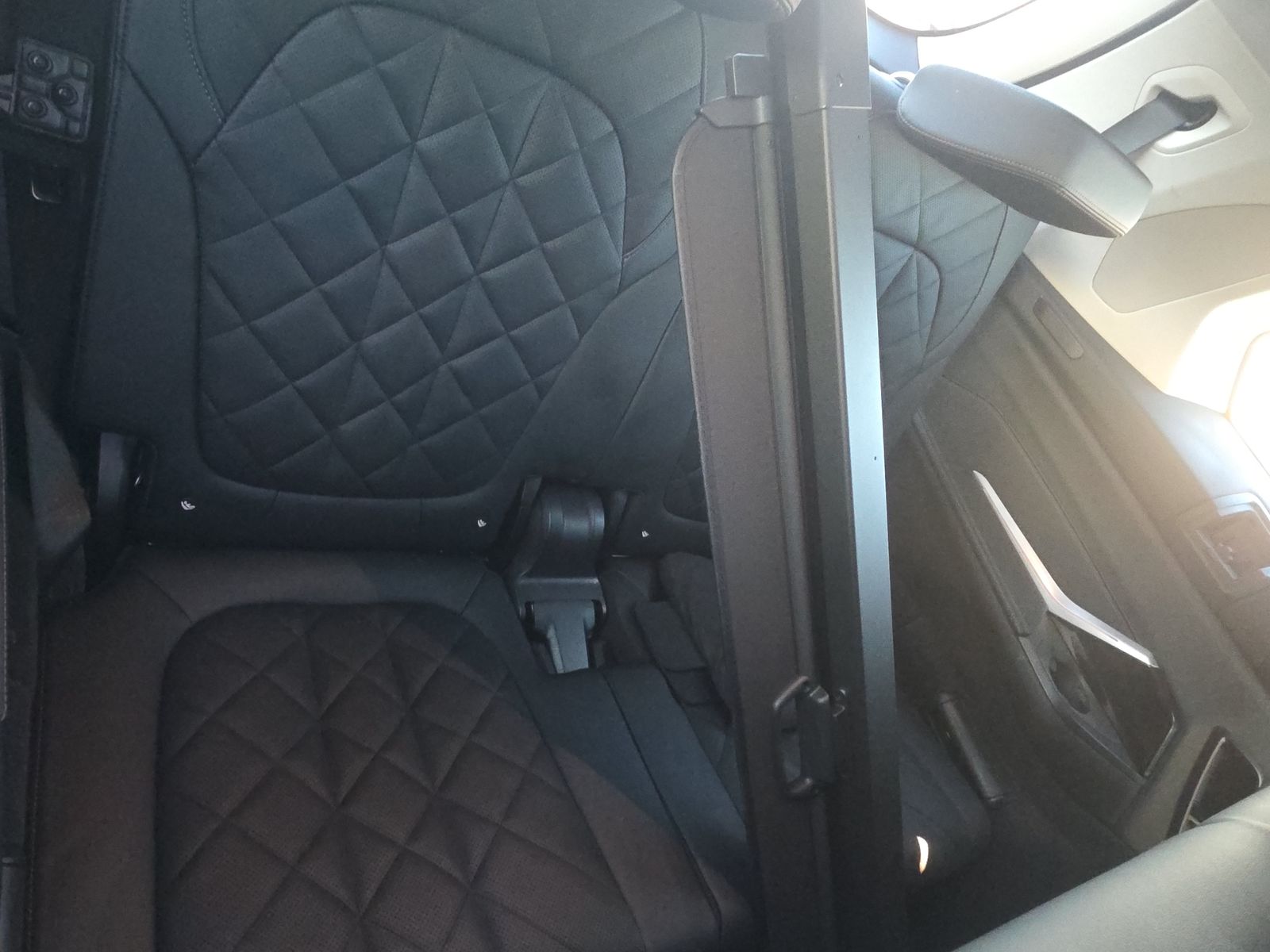 2025 BMW X7 xDrive40i AWD