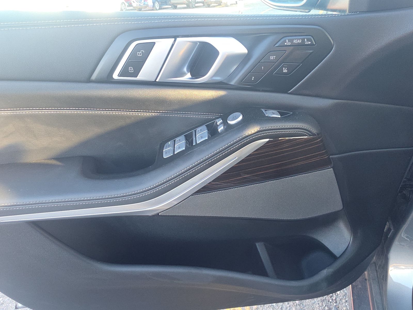 2025 BMW X7 xDrive40i AWD