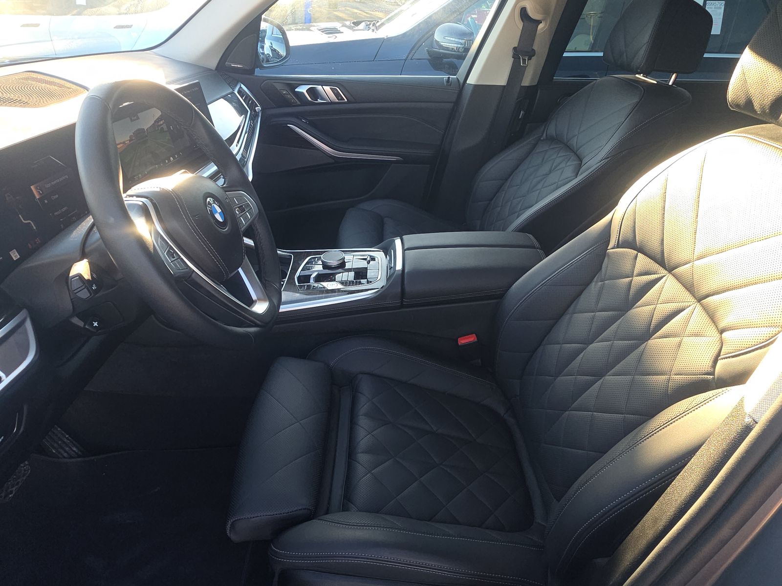 2025 BMW X7 xDrive40i AWD