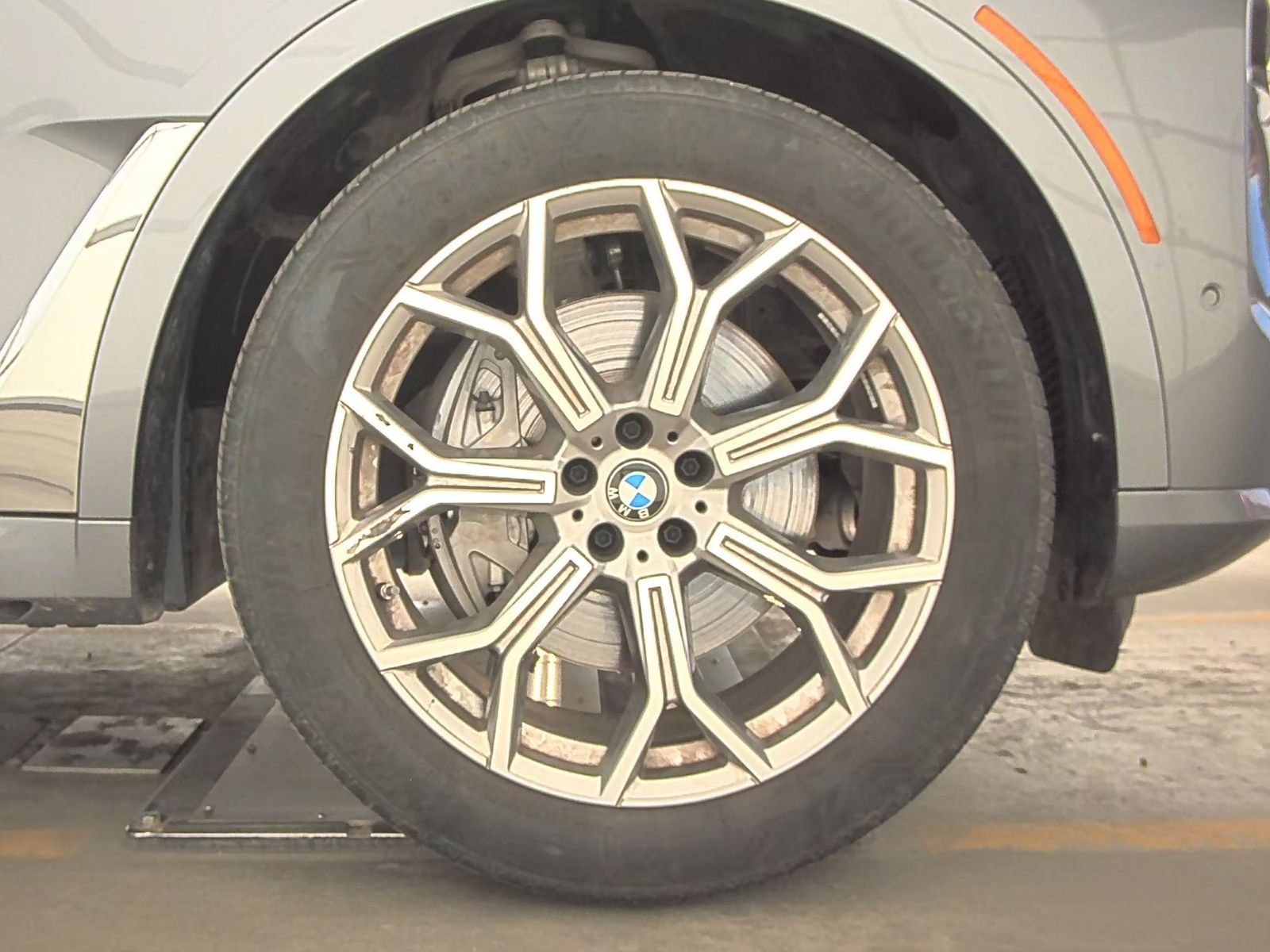 2025 BMW X7 xDrive40i AWD