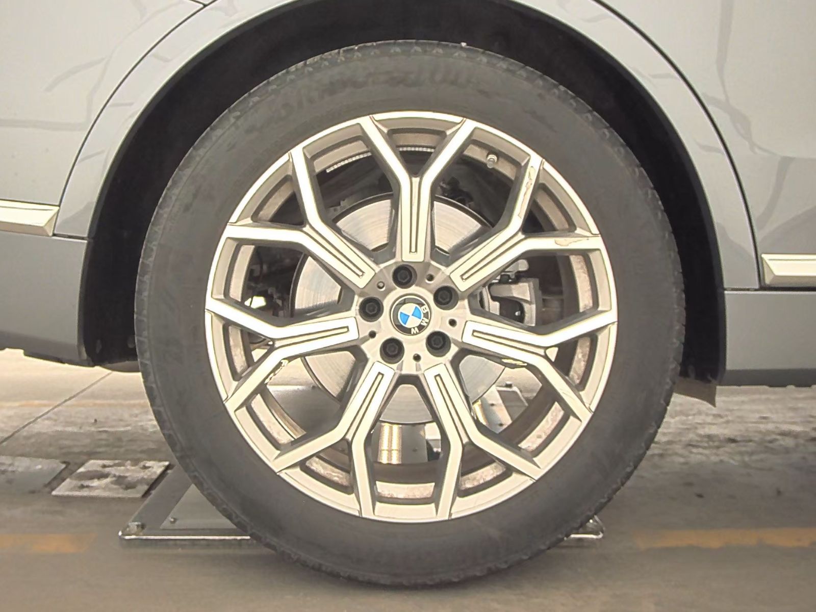 2025 BMW X7 xDrive40i AWD