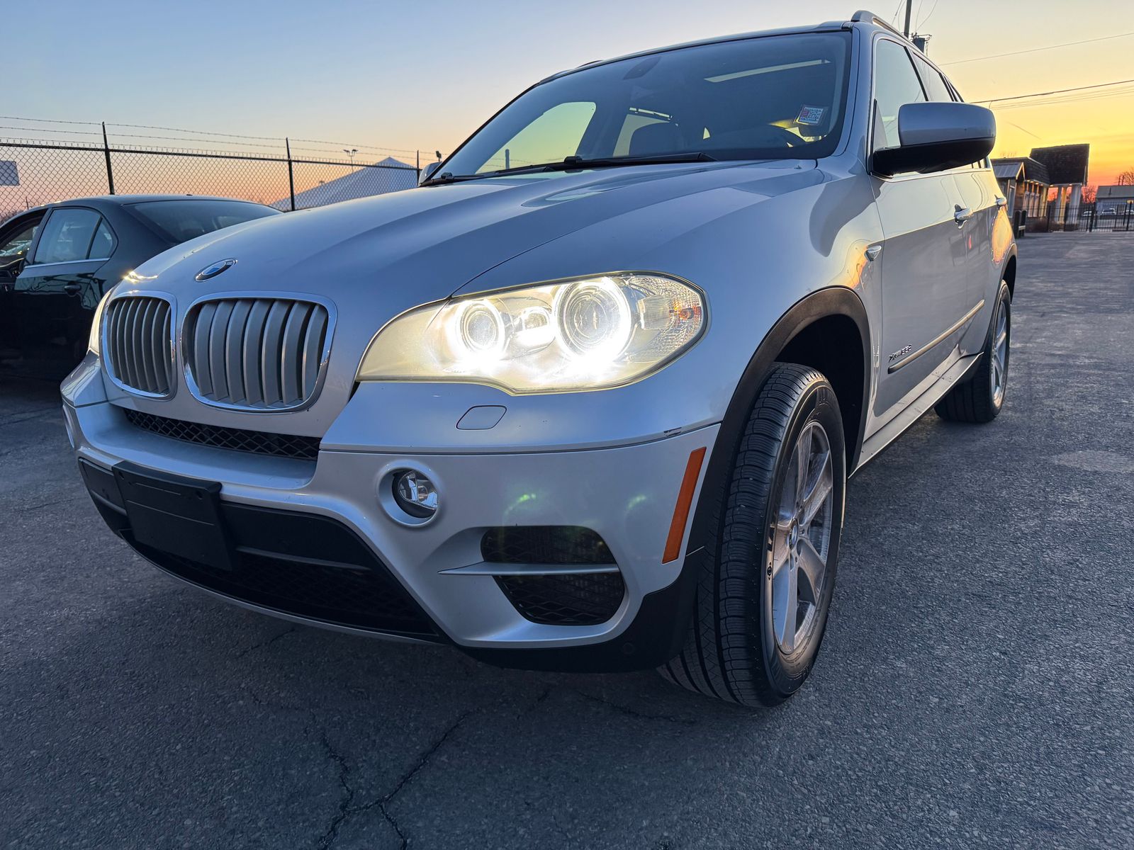 BMW X5 Sports Activity Vehicle xDrive35d снимка BMW X5 Sports Activity Vehicle xDrive35d