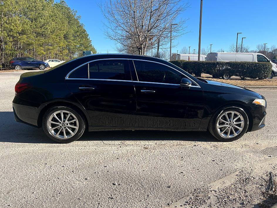 2019 Mercedes-Benz A 220