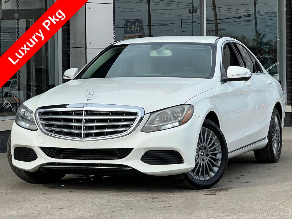 2015 Mercedes-Benz C 300 4MATIC Sedan w/Luxury Pkg