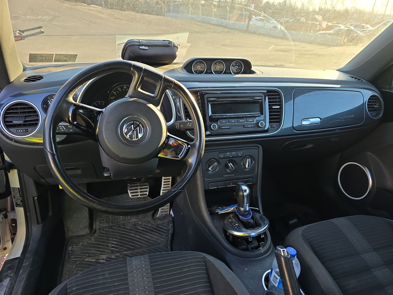 2012 Volkswagen Beetle 2.0T Turbo FWD