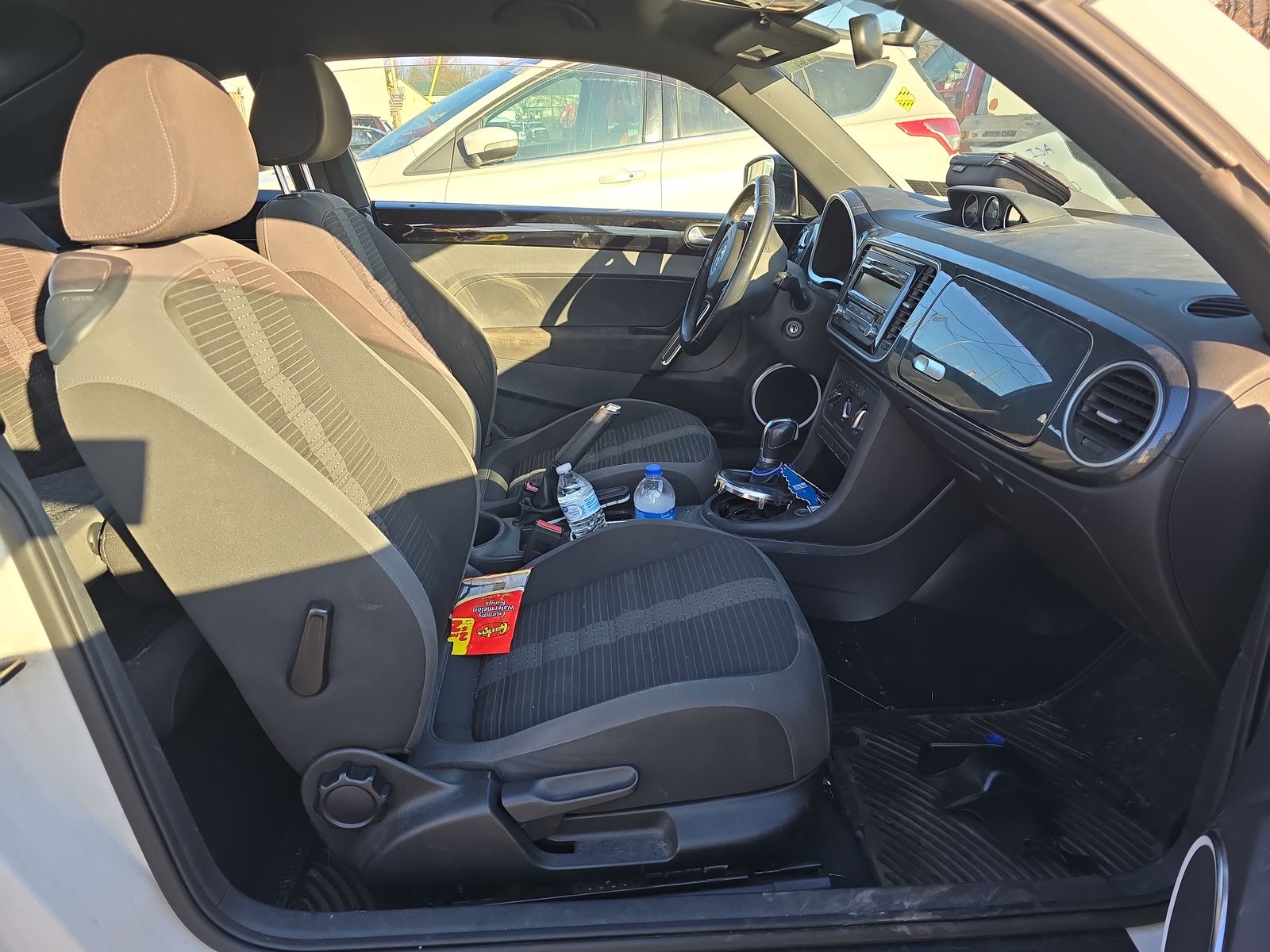 2012 Volkswagen Beetle 2.0T Turbo FWD