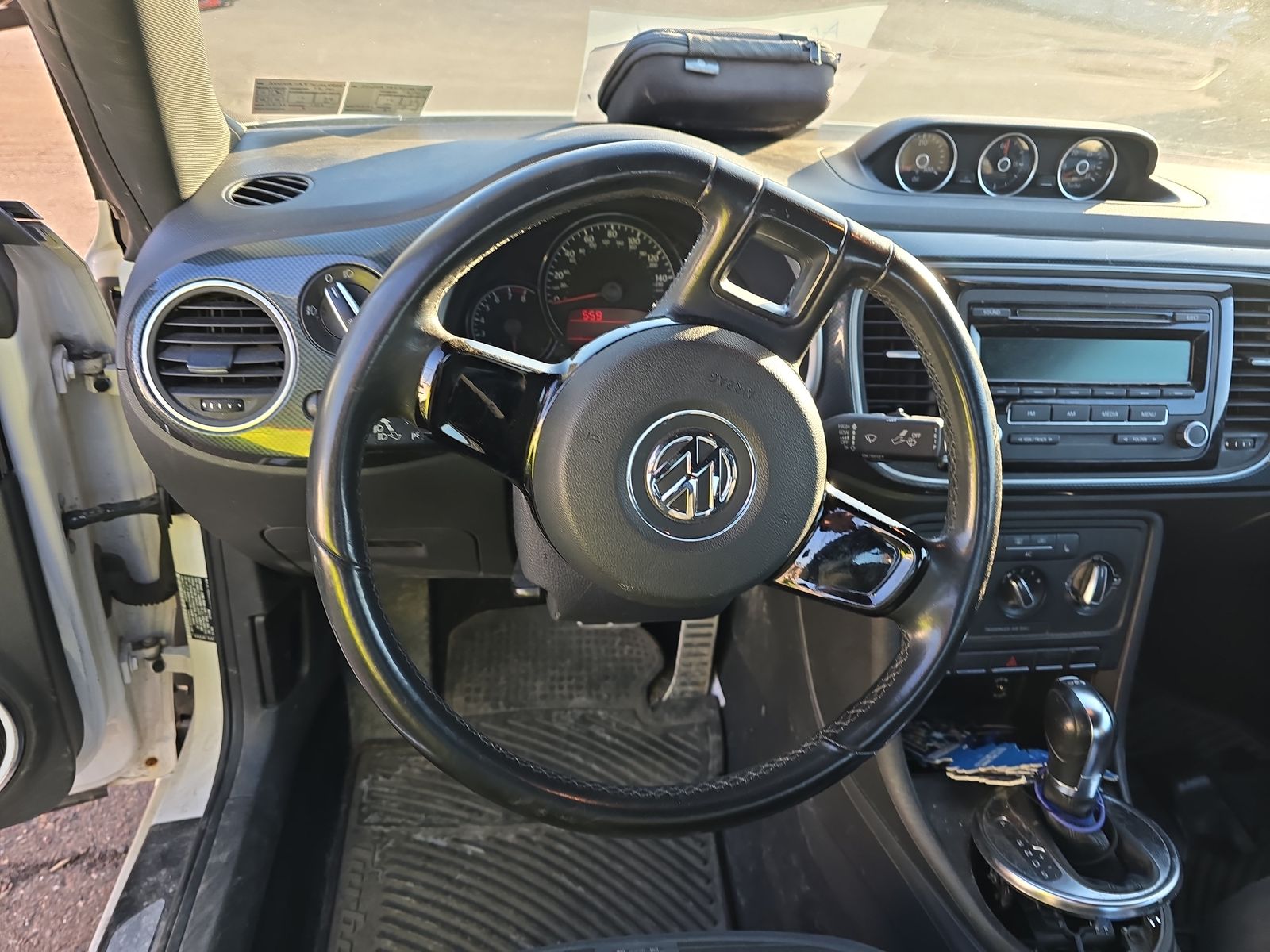 2012 Volkswagen Beetle 2.0T Turbo FWD