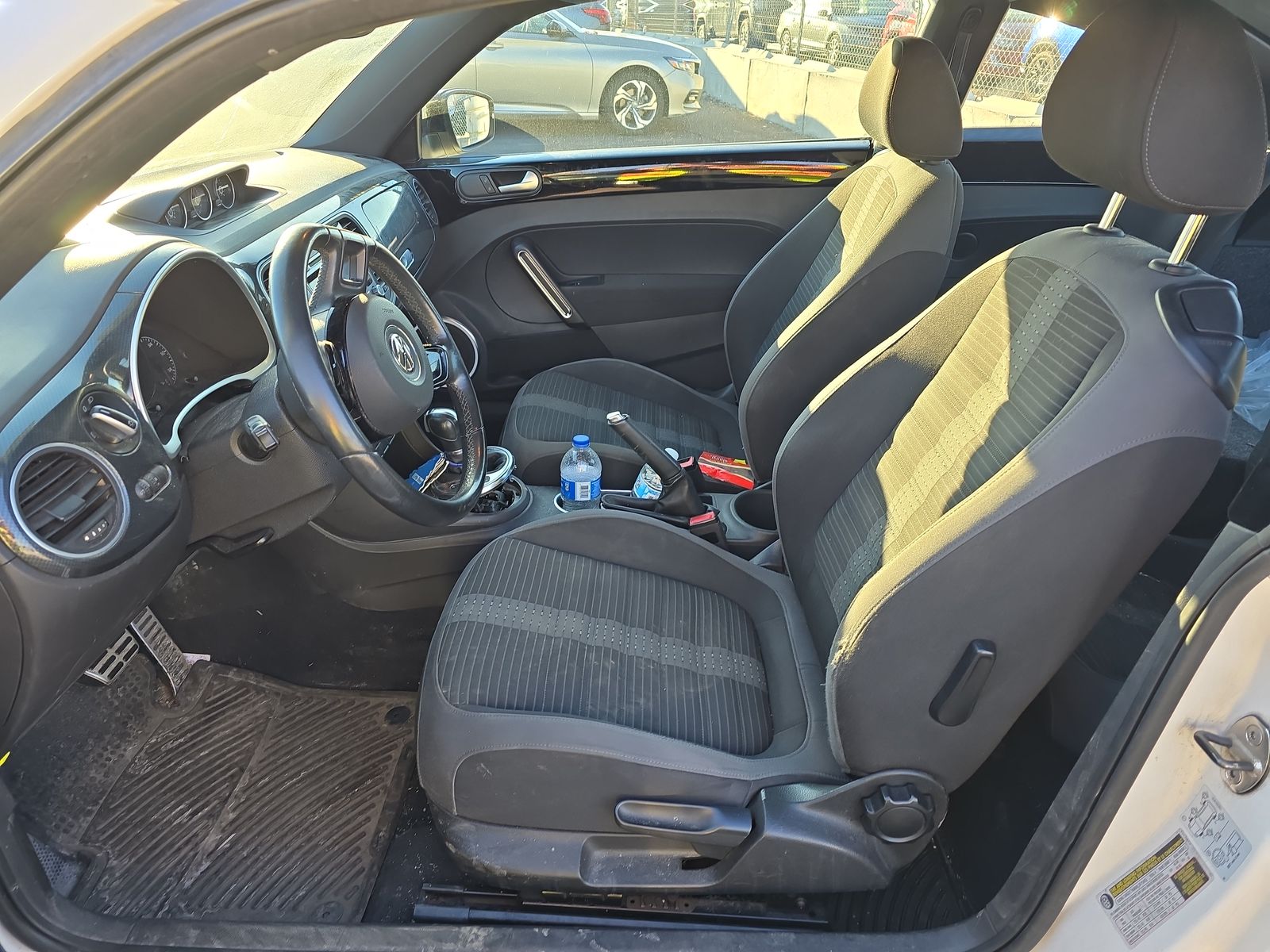 2012 Volkswagen Beetle 2.0T Turbo FWD