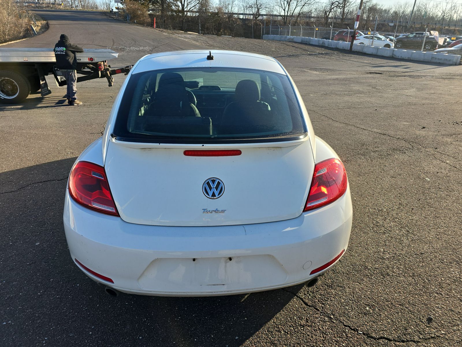 2012 Volkswagen Beetle 2.0T Turbo FWD
