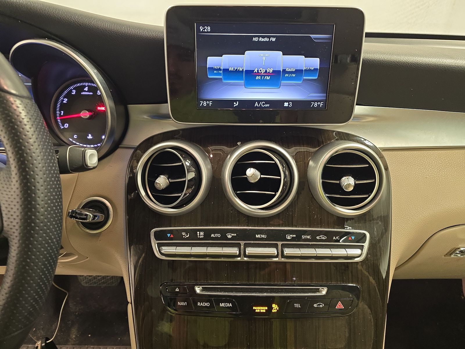 2019 Mercedes-Benz GLC GLC 300 RWD