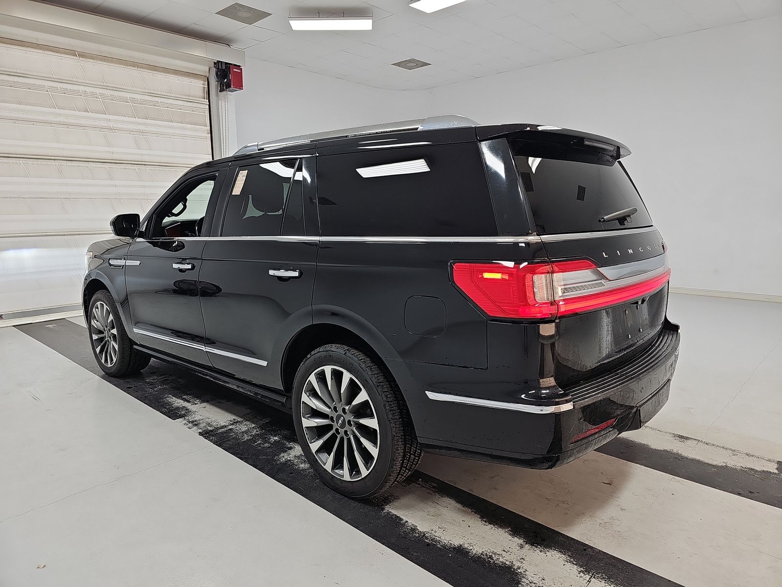2018 Lincoln Navigator Select RWD