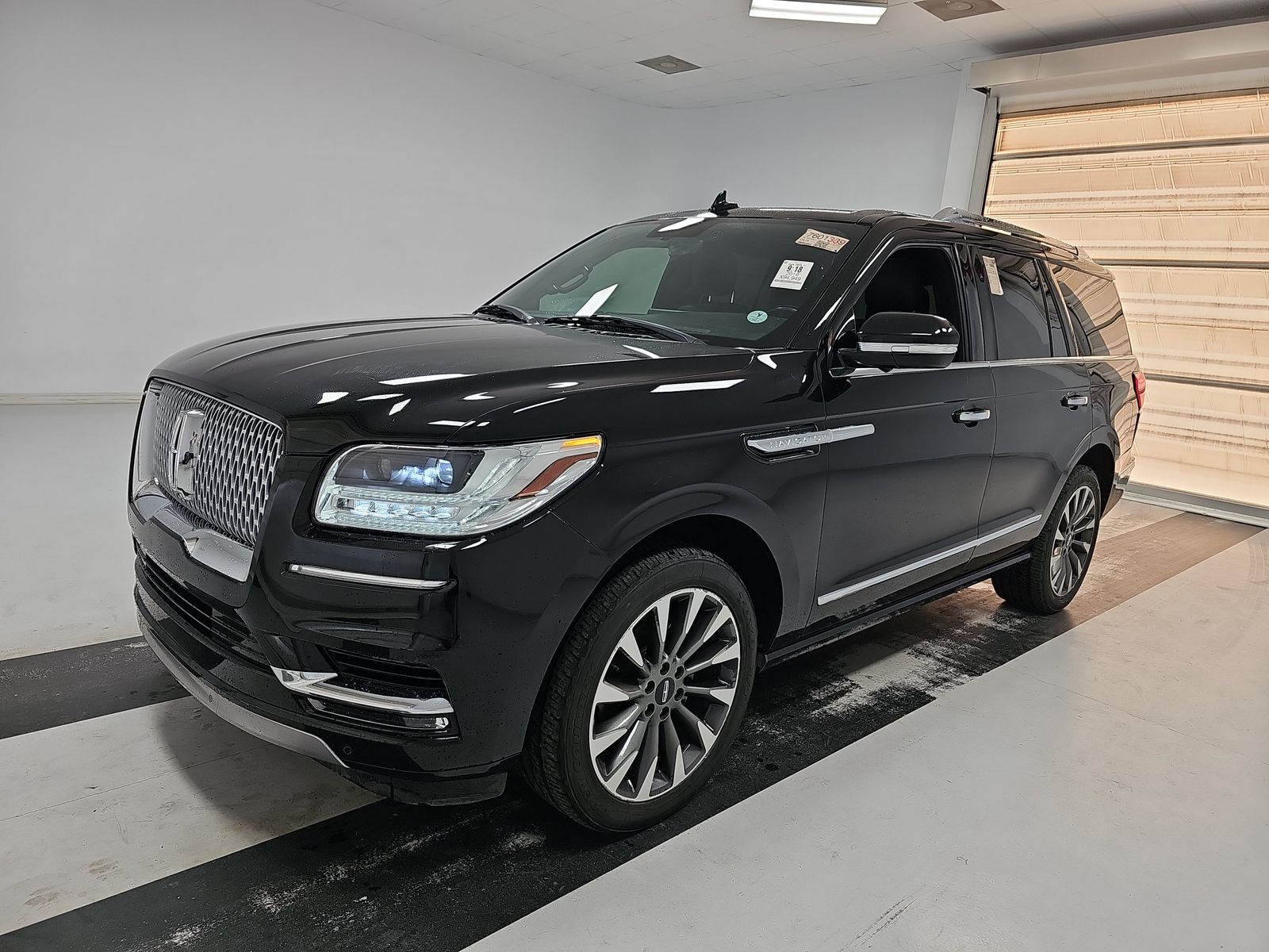 2018 Lincoln Navigator Select RWD