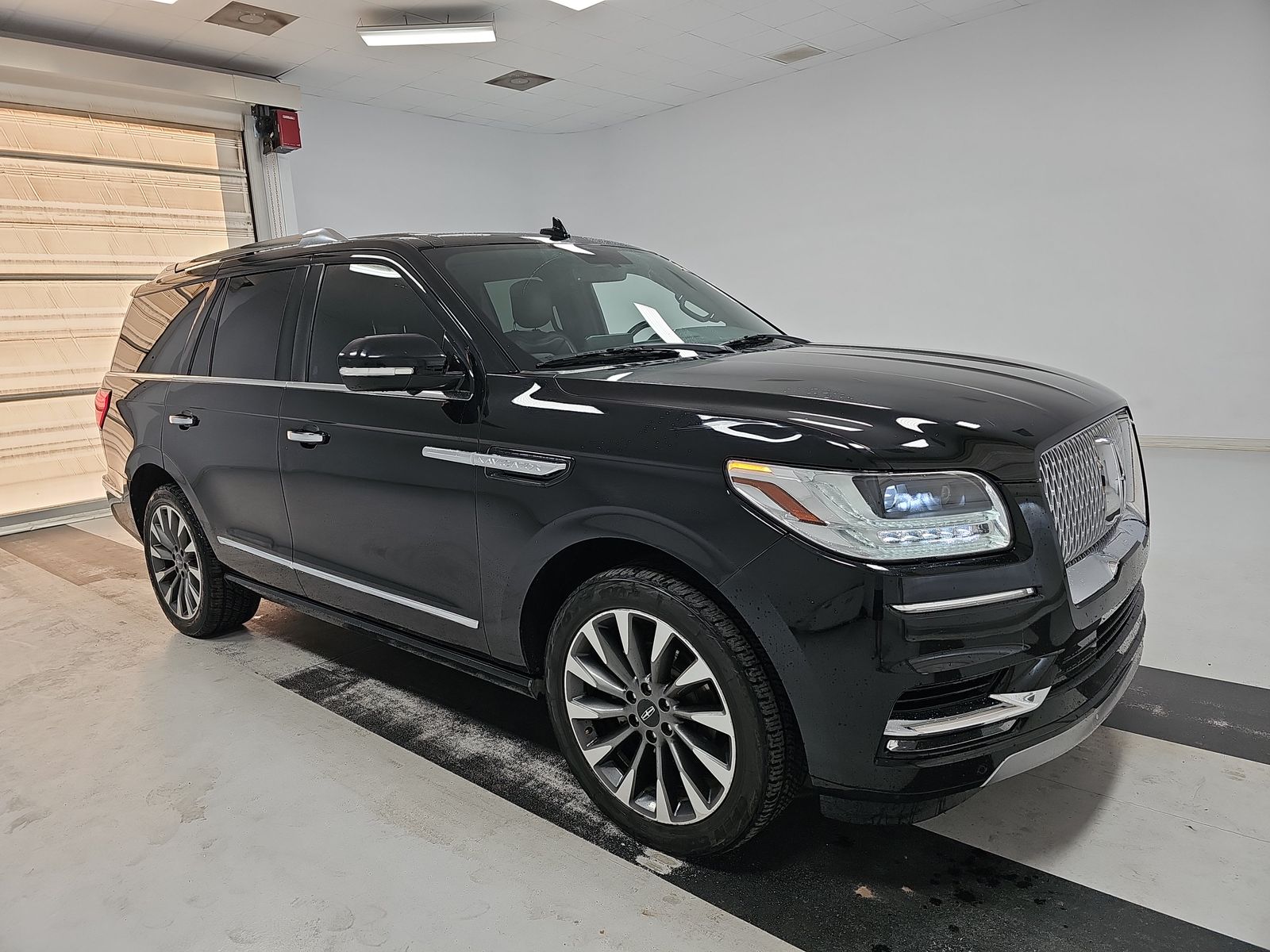 2018 Lincoln Navigator Select RWD