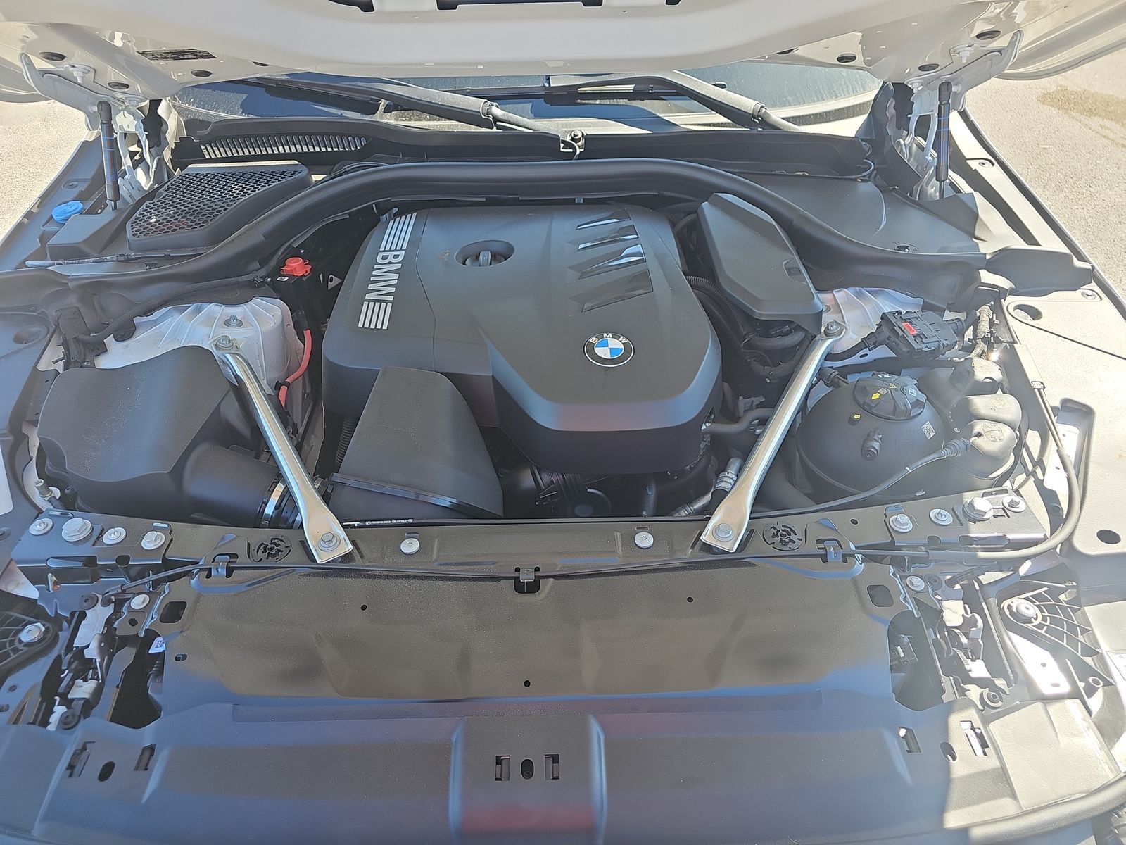 2025 BMW 5 Series 530i RWD