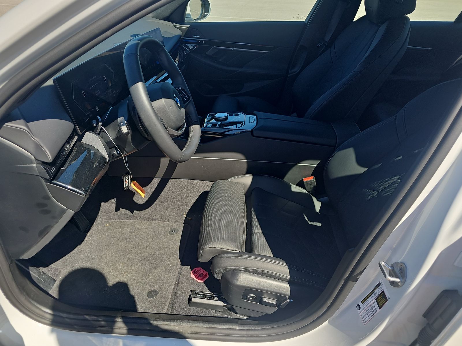 2025 BMW 5 Series 530i RWD
