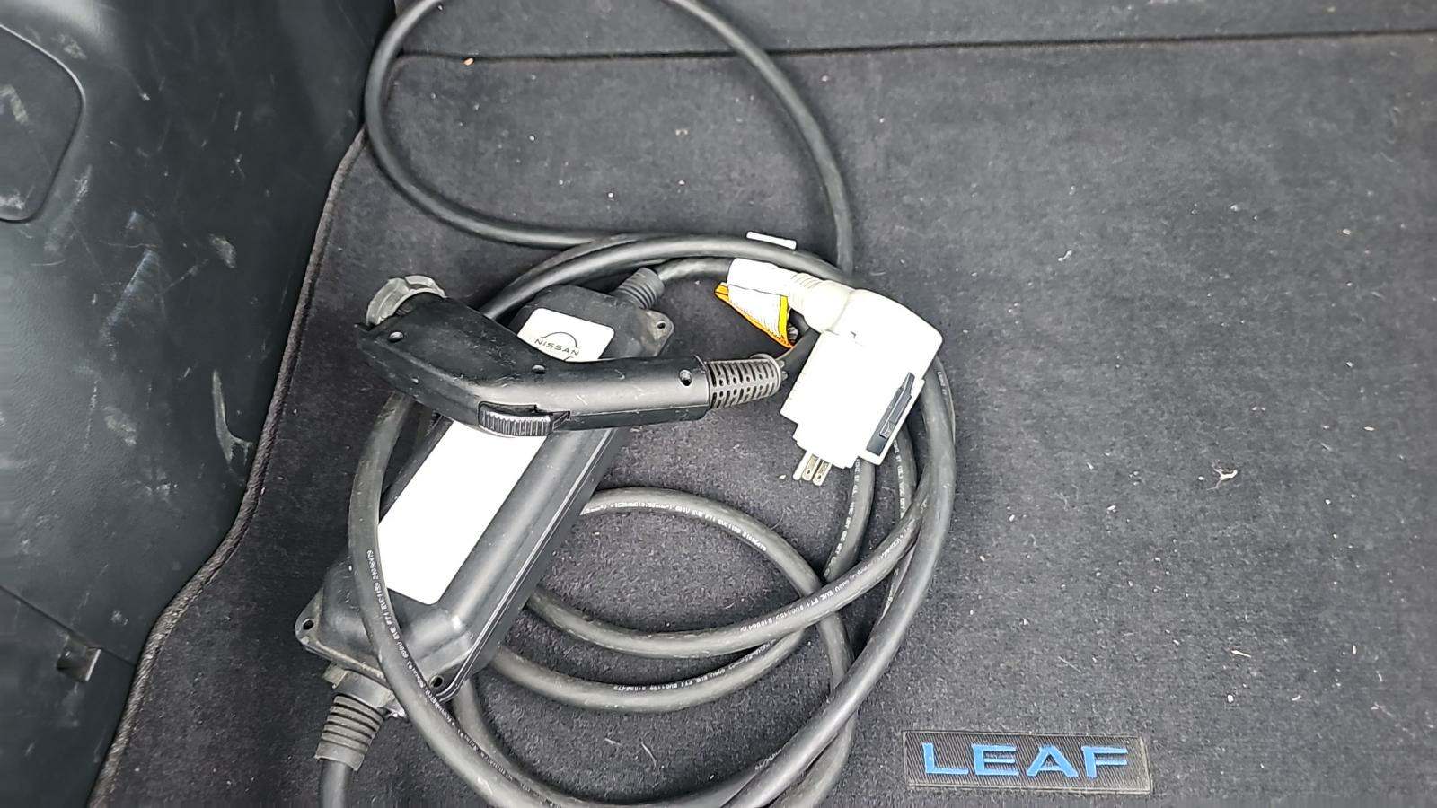 2022 Nissan LEAF S FWD