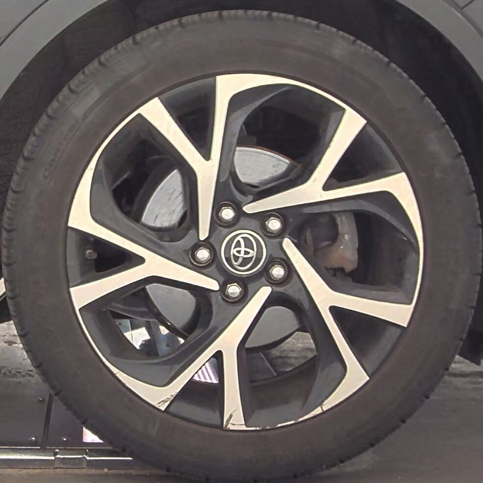 2018 Toyota C-HR XLE FWD