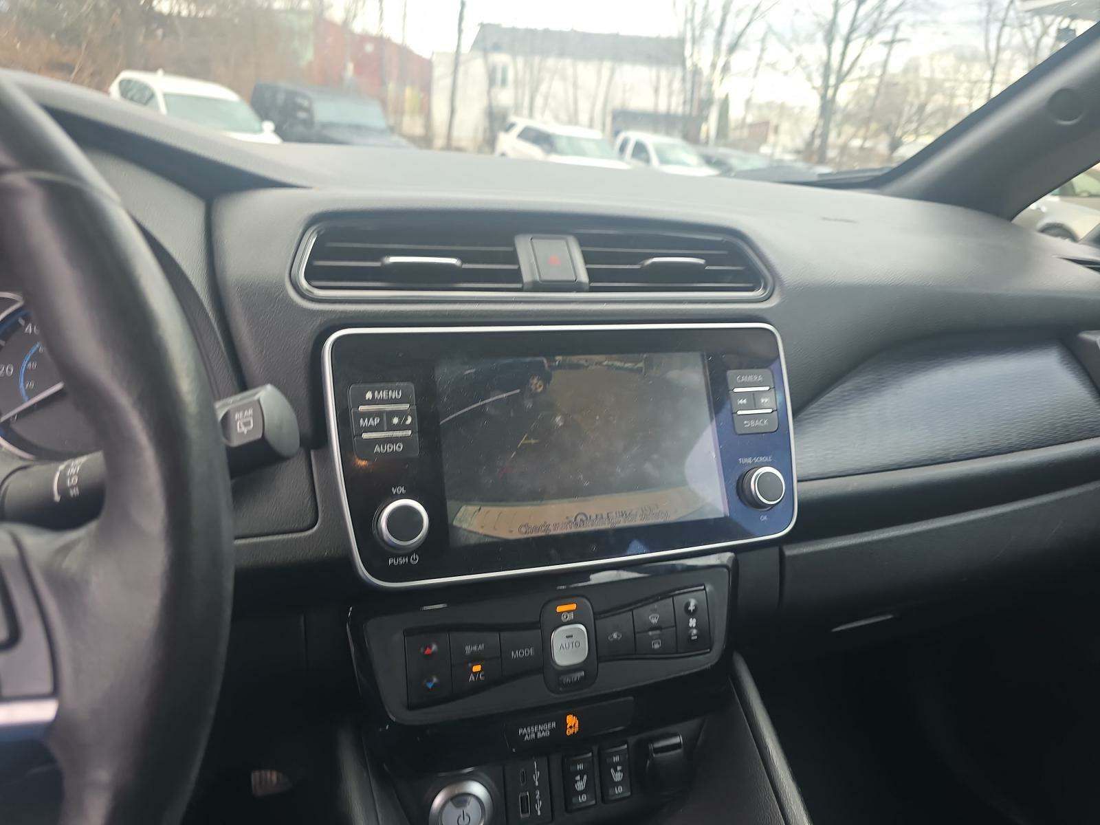 2020 Nissan LEAF SV FWD