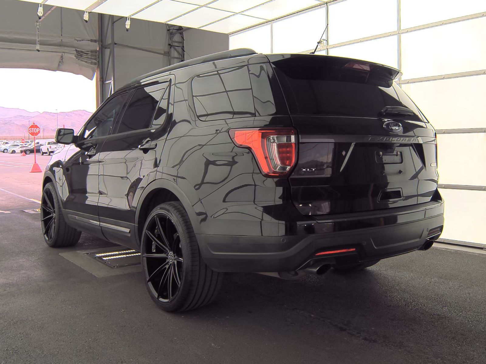 2018 Ford Explorer XLT FWD