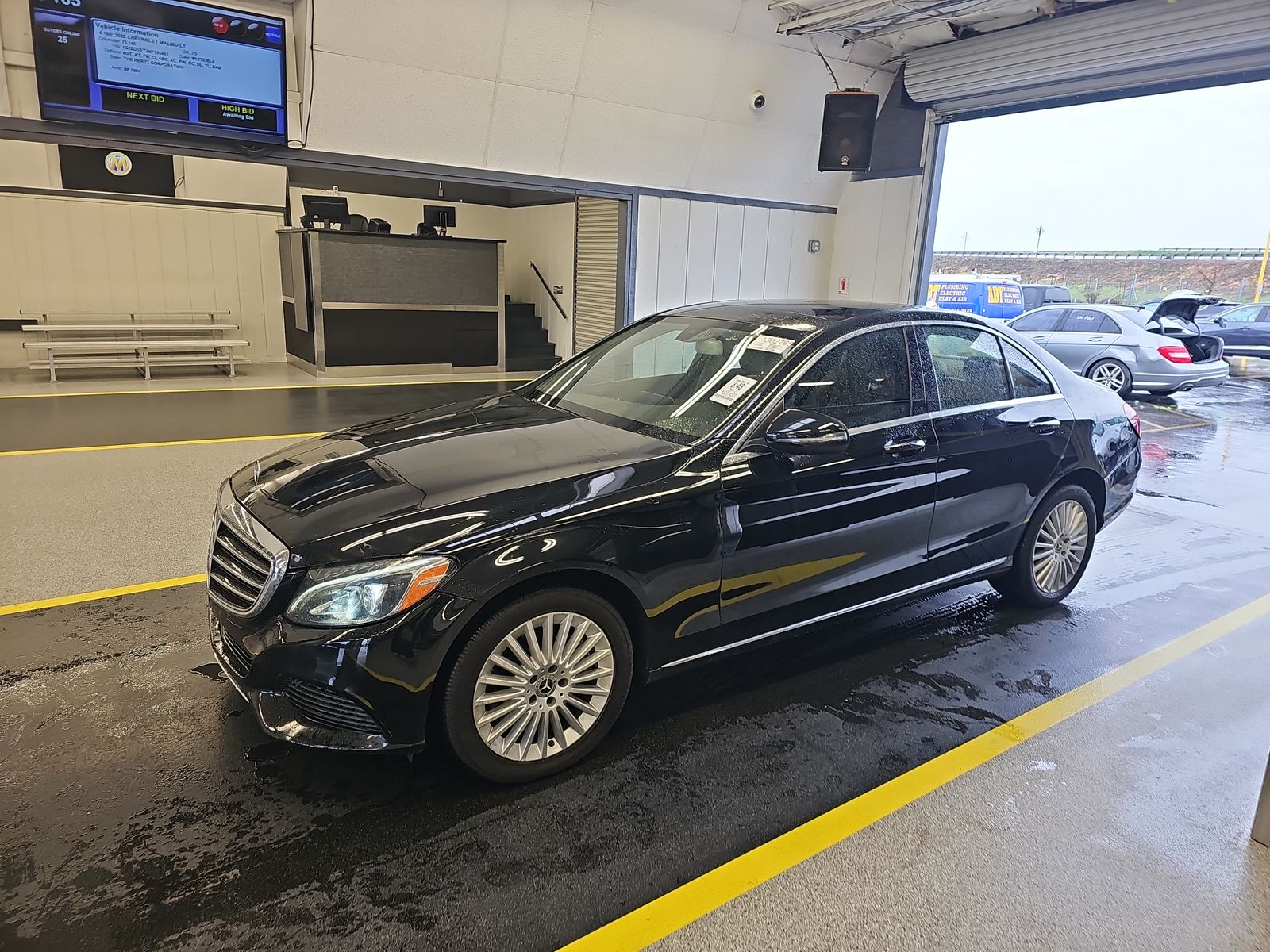 2017 Mercedes-Benz C 300 4MATIC Sedan w/Luxury Pkg