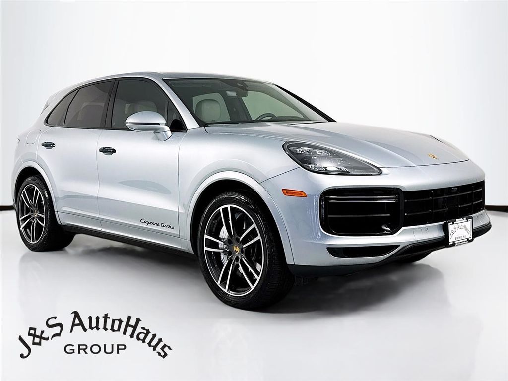 2021 Porsche Cayenne Turbo