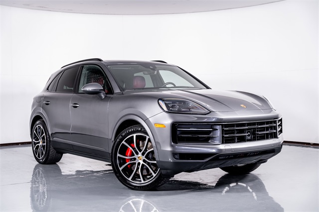 2024 Porsche Cayenne S