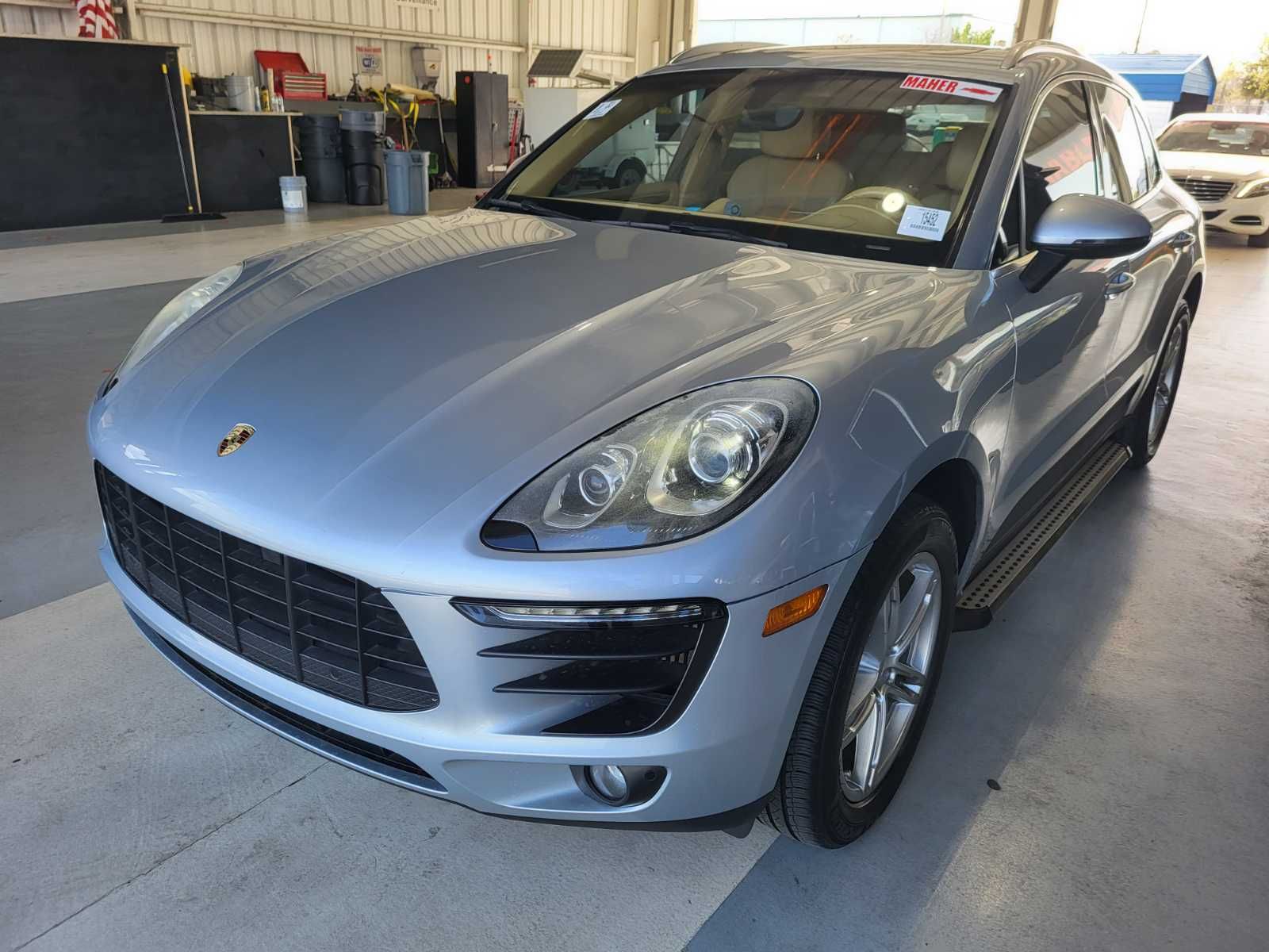 2015 Porsche Macan S