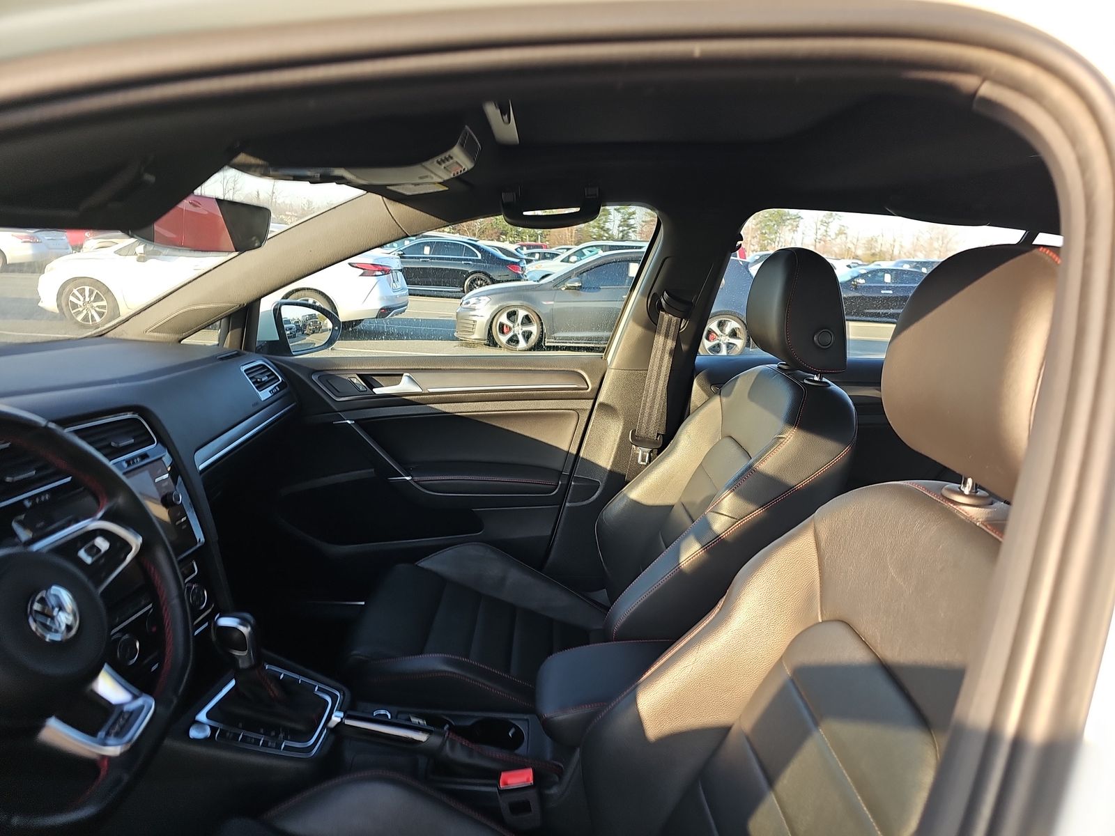 2020 Volkswagen Golf GTI 2.0T SE FWD