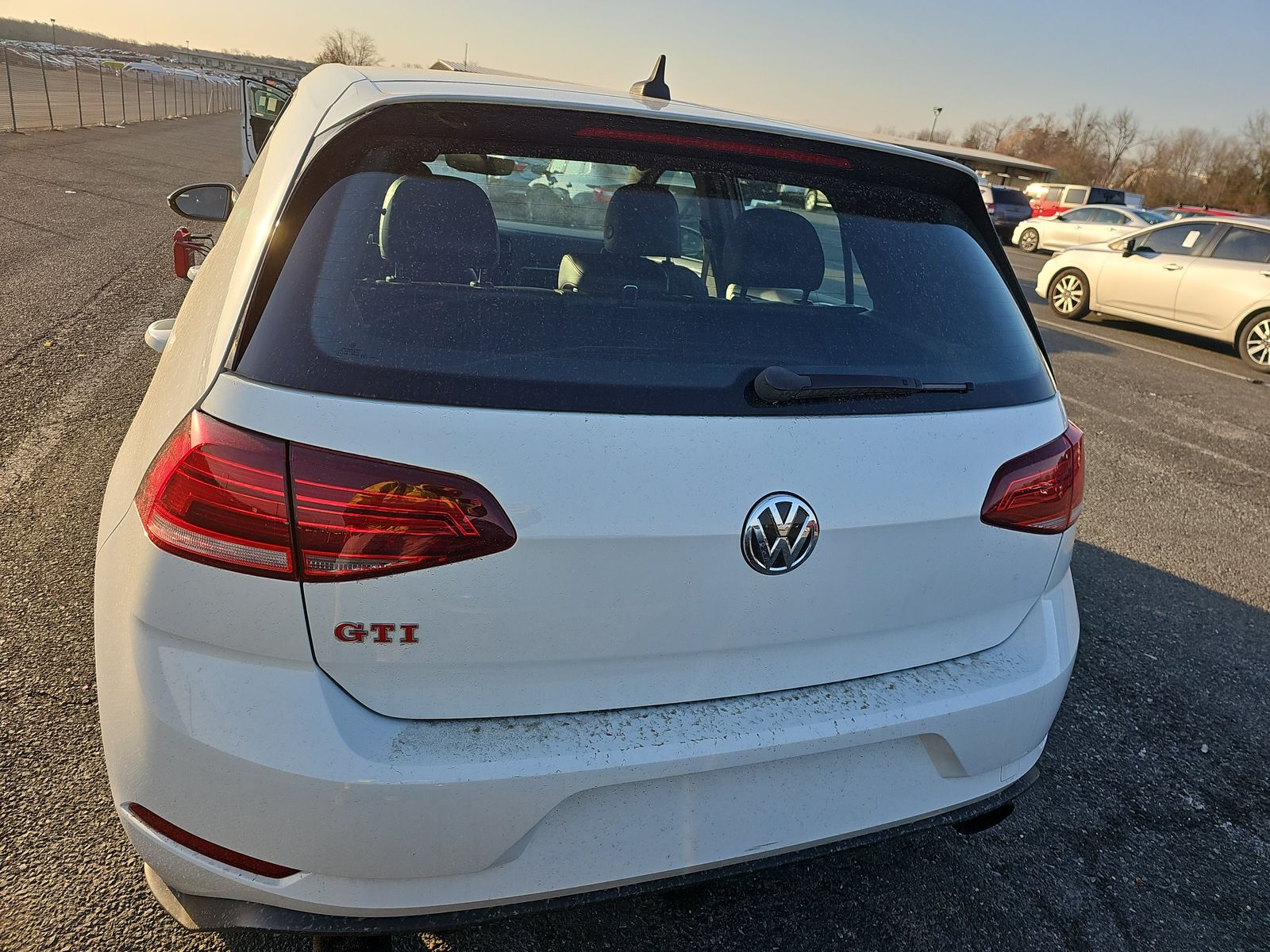 2020 Volkswagen Golf GTI 2.0T SE FWD