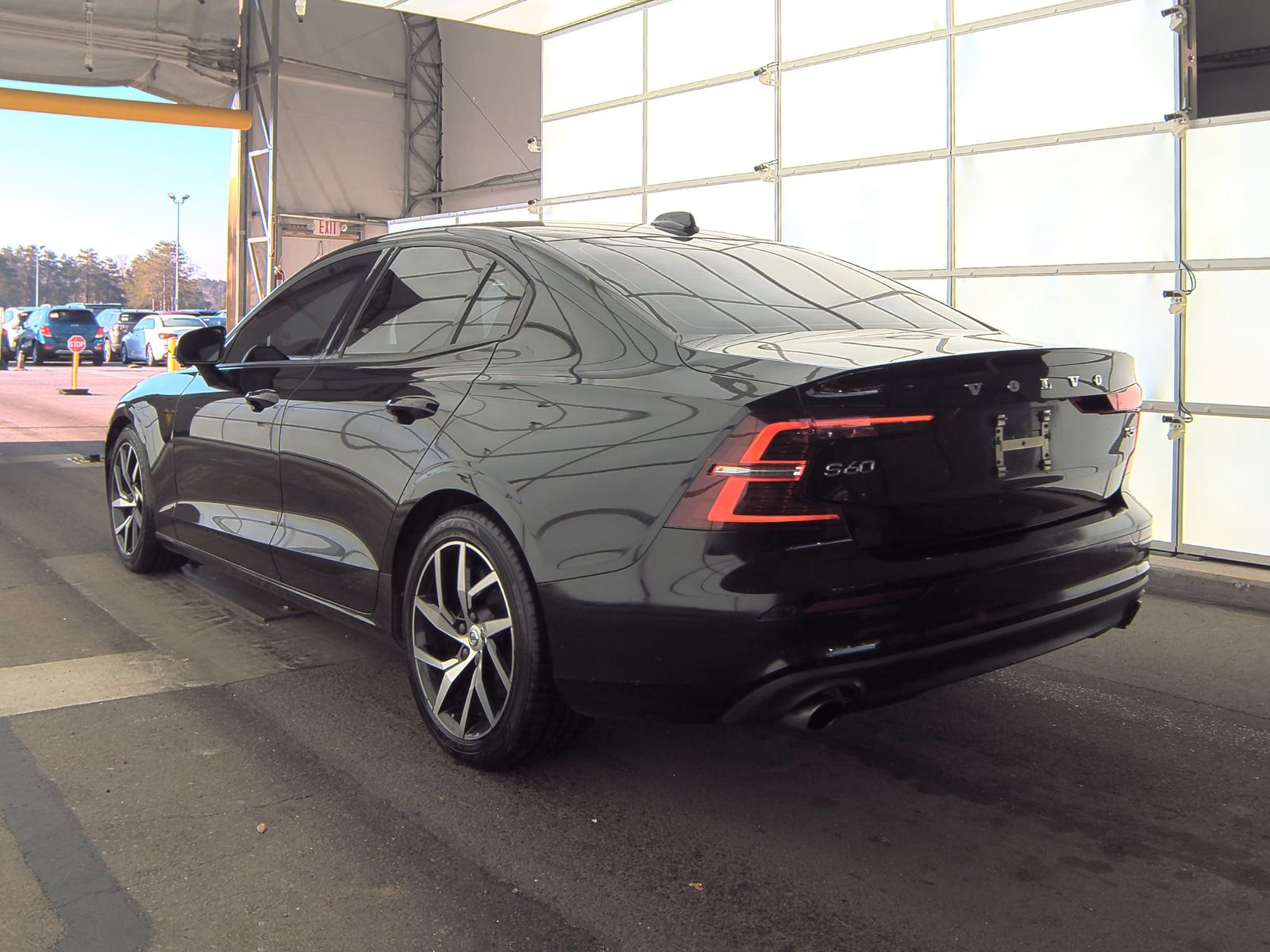 2020 Volvo S60 T5 Momentum FWD