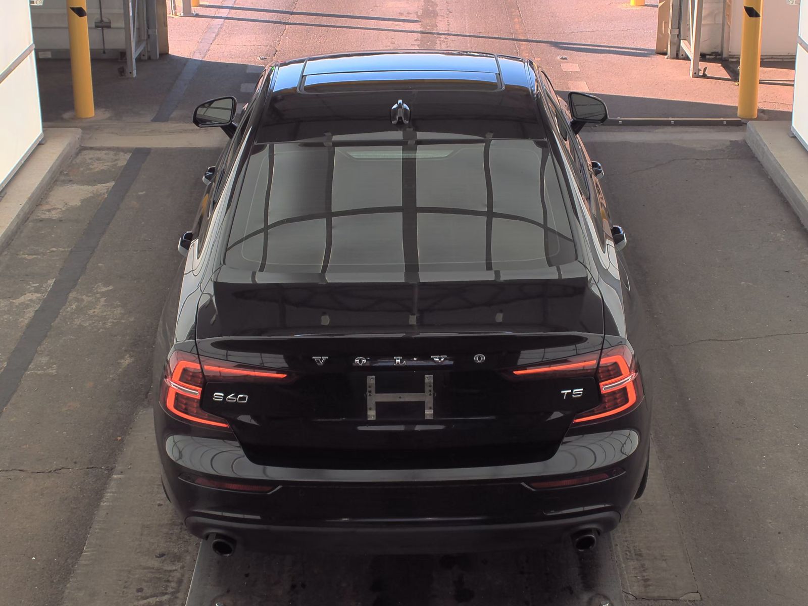 2020 Volvo S60 T5 Momentum FWD