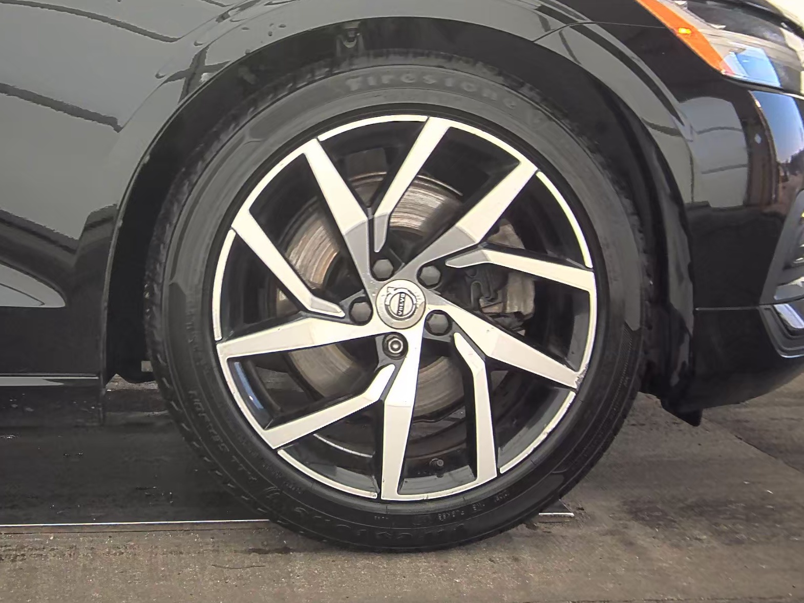 2020 Volvo S60 T5 Momentum FWD