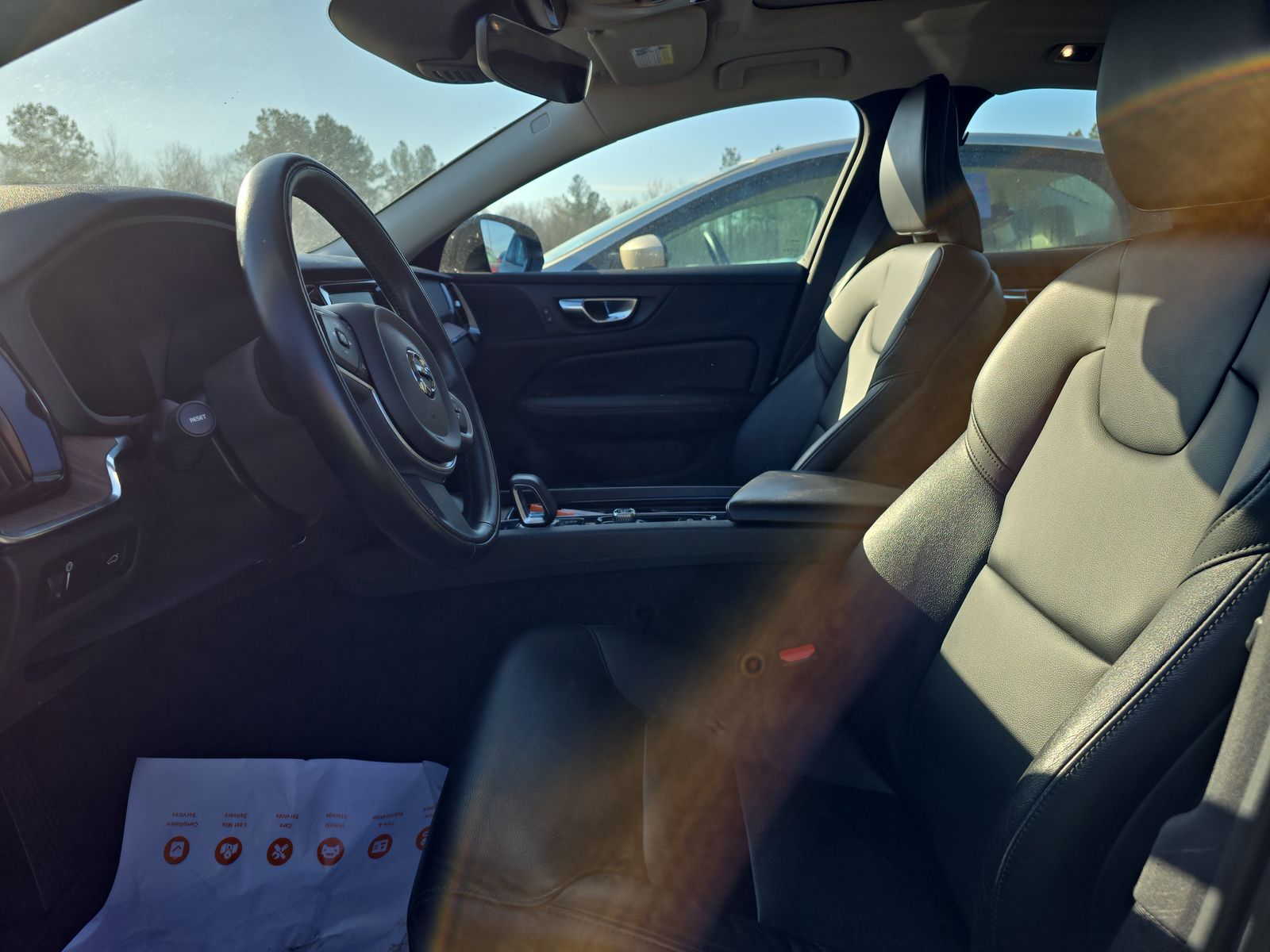 2022 Volvo S60 B5 Momentum AWD